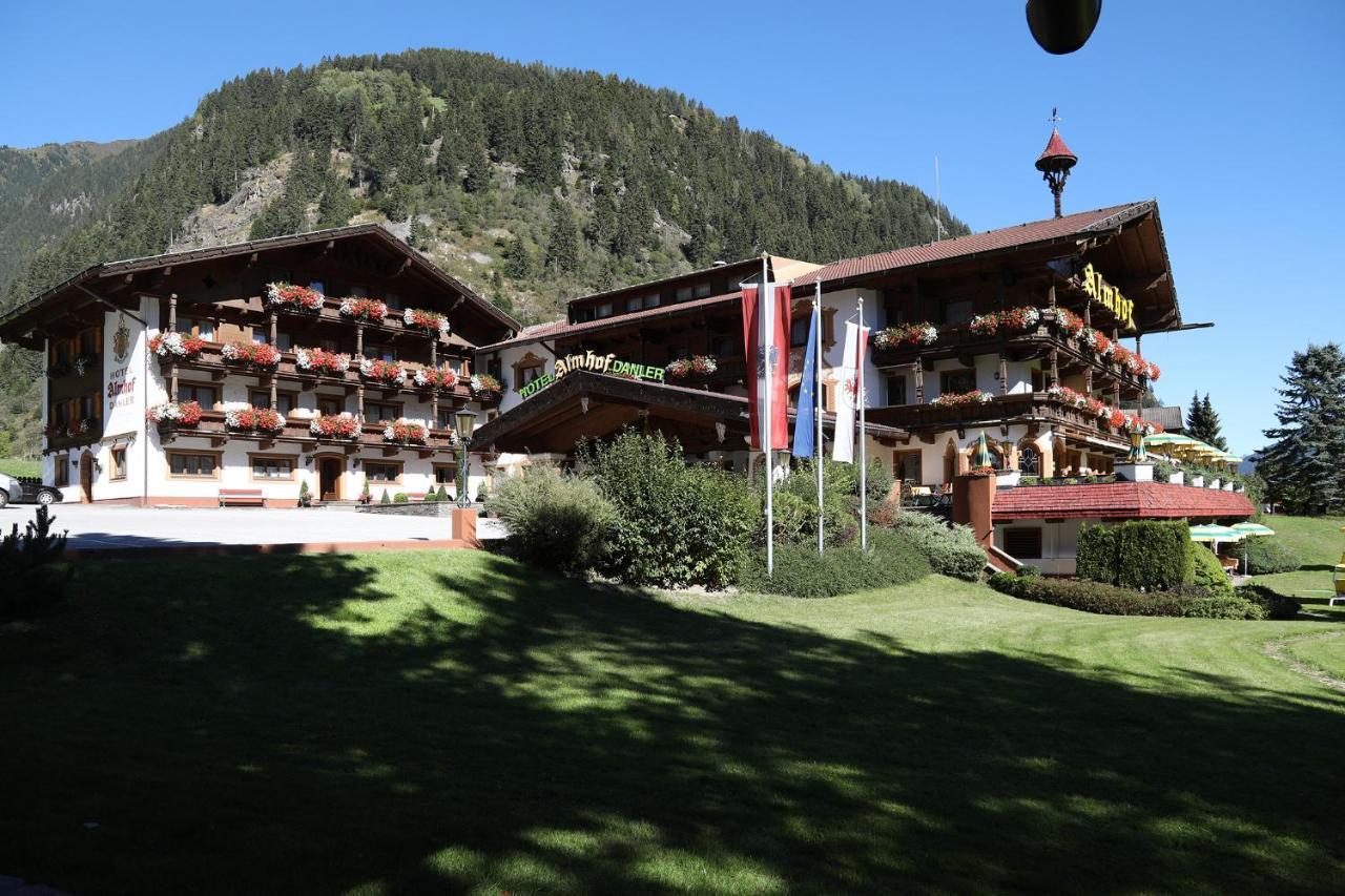 Hotel Almhof Нойштифт-им-Штубайталь Экстерьер фото